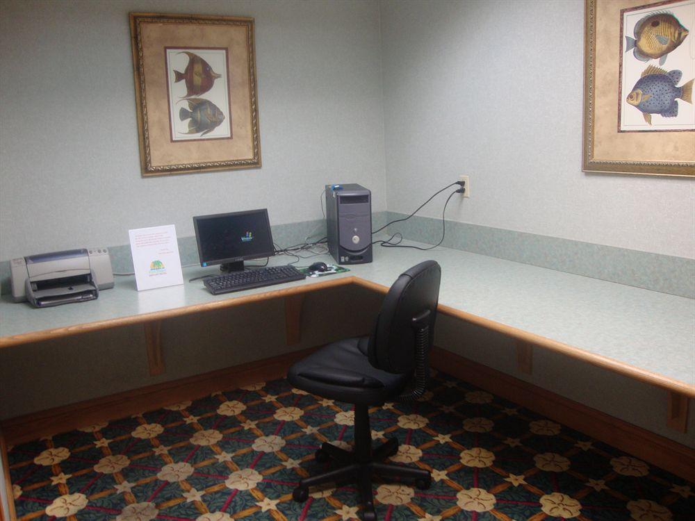 Baymont By Wyndham Fort Myers Airport Екстериор снимка