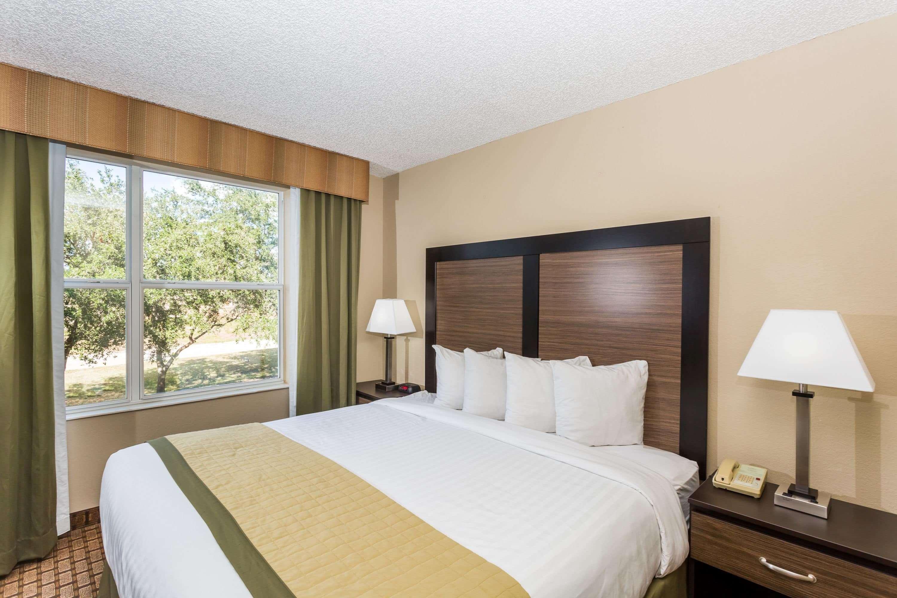 Baymont By Wyndham Fort Myers Airport Екстериор снимка