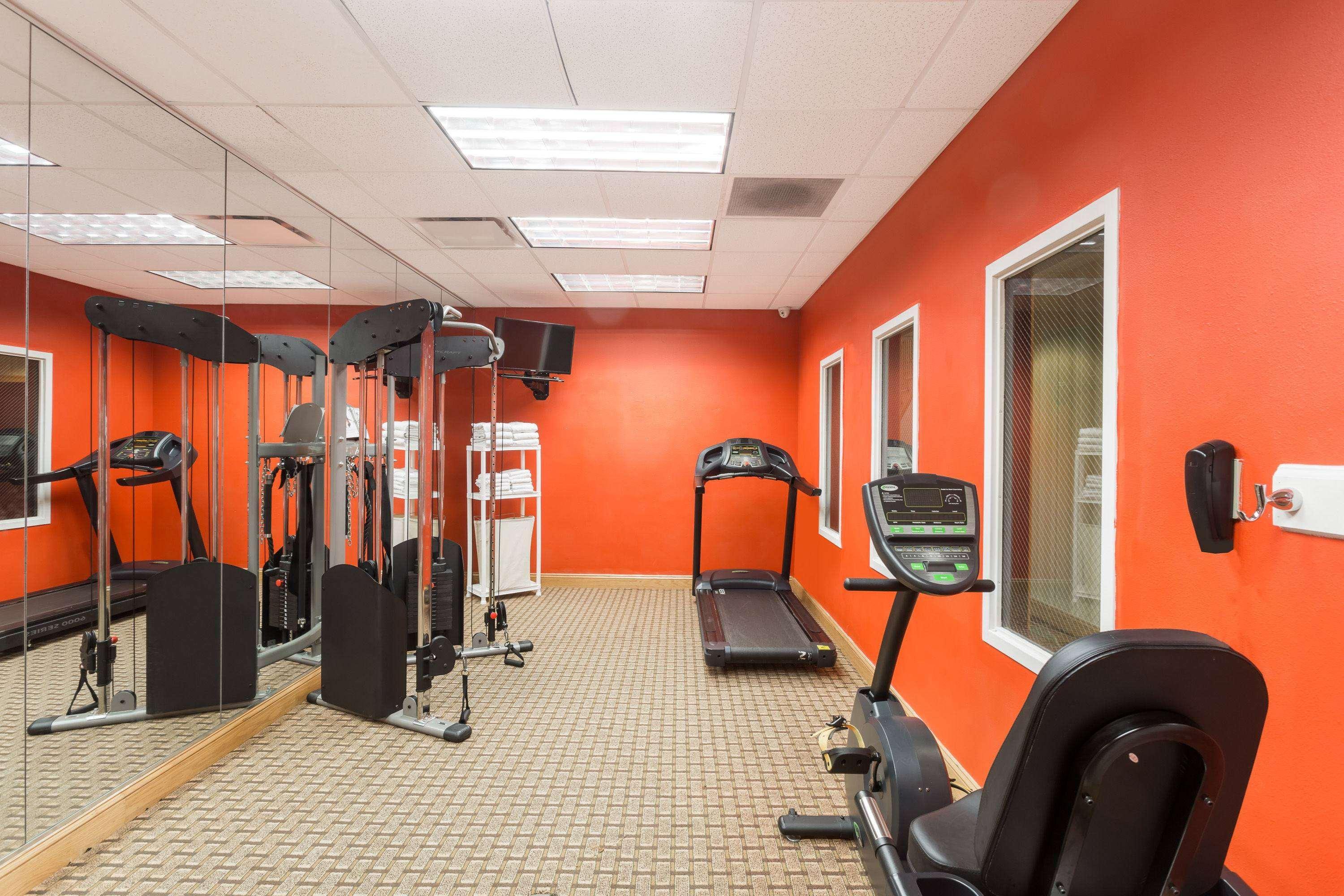 Baymont By Wyndham Fort Myers Airport Екстериор снимка
