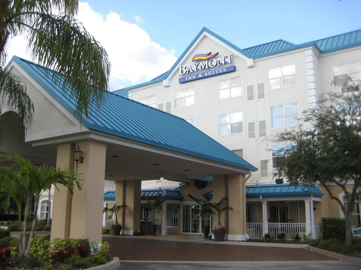 Baymont By Wyndham Fort Myers Airport Hotel Екстериор снимка