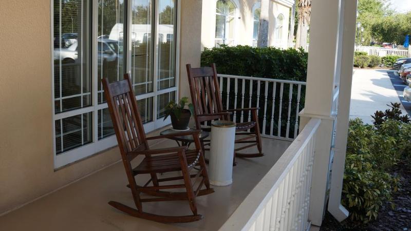 Baymont By Wyndham Fort Myers Airport Hotel Екстериор снимка