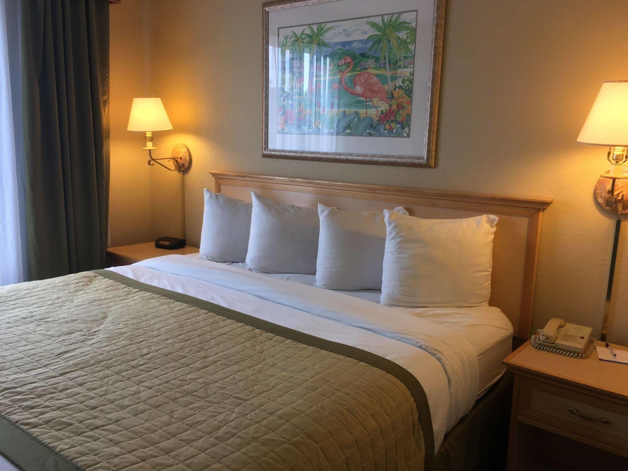 Baymont By Wyndham Fort Myers Airport Екстериор снимка