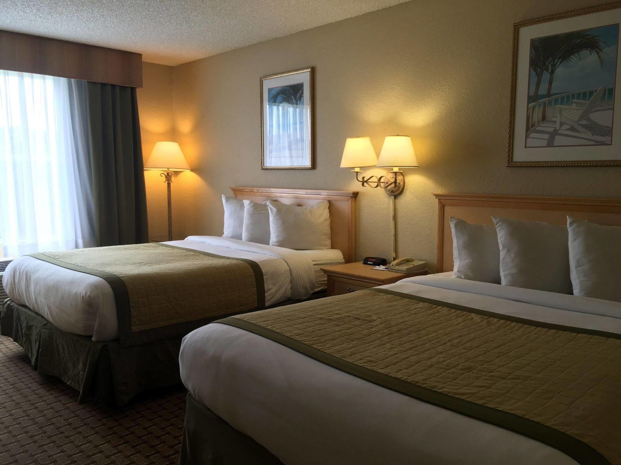 Baymont By Wyndham Fort Myers Airport Екстериор снимка
