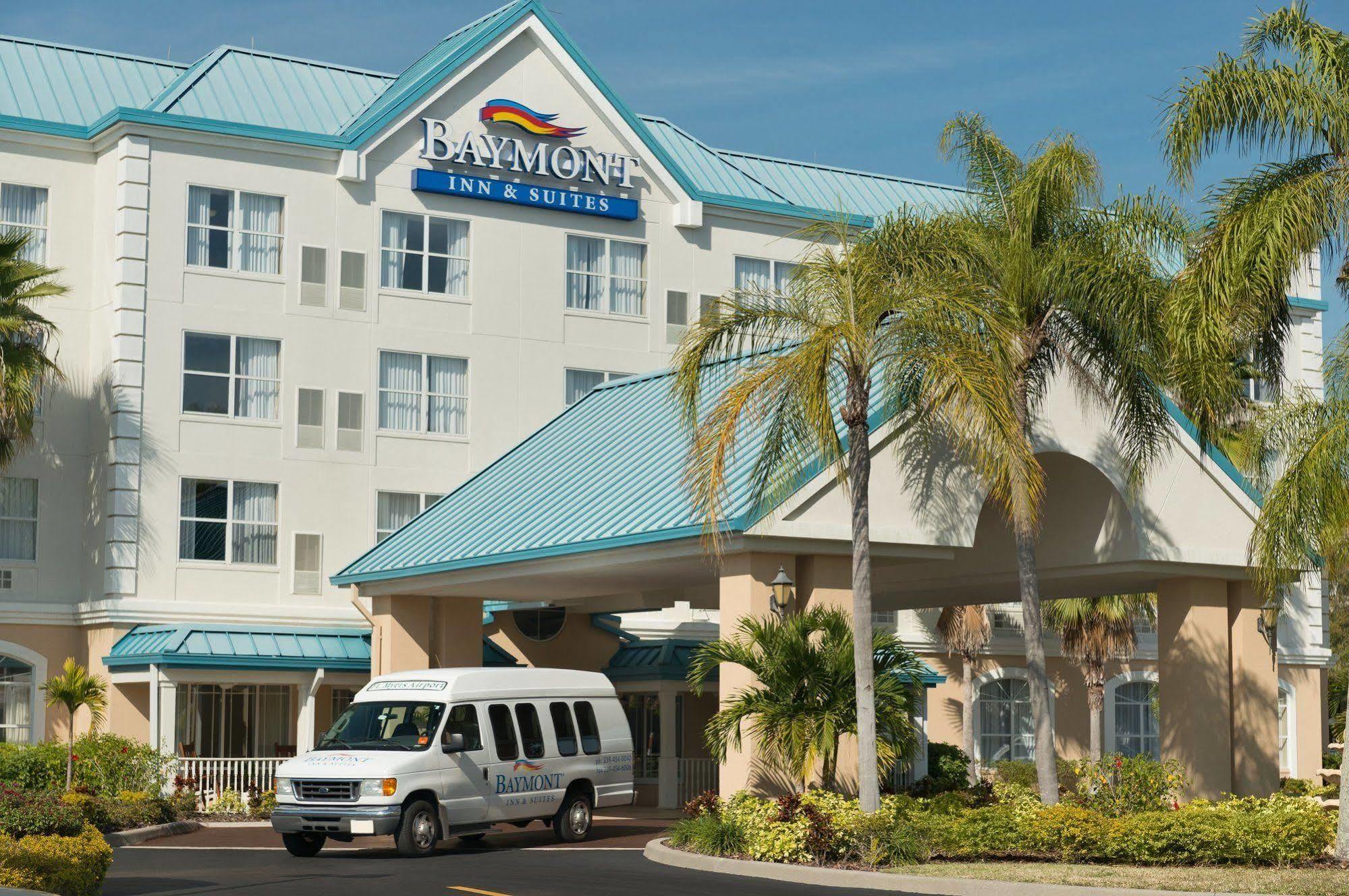 Baymont By Wyndham Fort Myers Airport Hotel Екстериор снимка